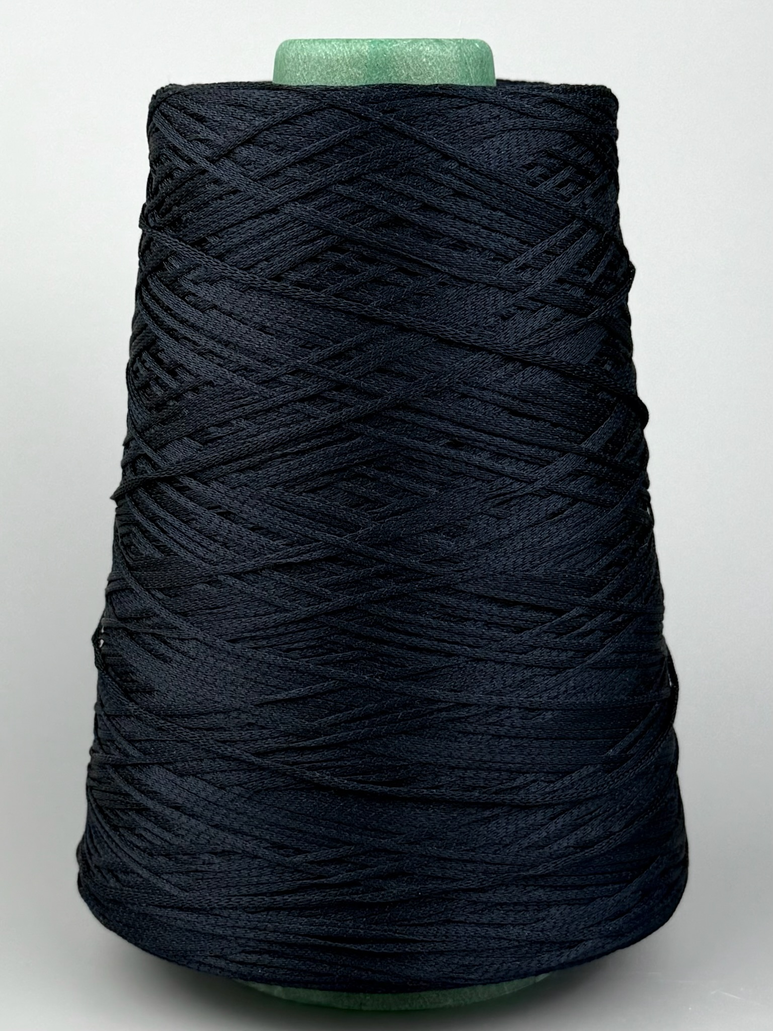 Art. Perla – 100 % Seidengarn 390 m / 100 g col. Nachtblau foto 2
